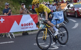 Giro d’Italia nel segno di Vingegaard: a 1 05 su Snai il trionfo del danese Pellizzari in pole come miglior giovane