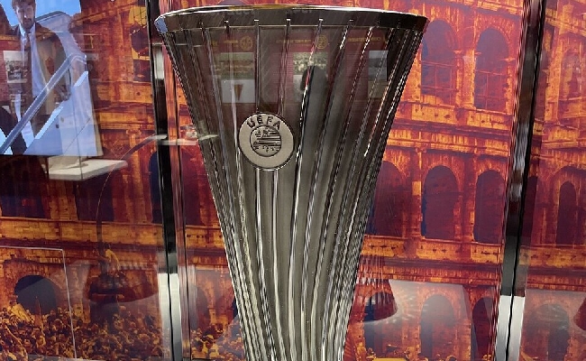 Conference League l’Inghilterra punta al bis di coppe europee. Crystal Palace favorito con il Rayo Vallecano a 1 95 su Sisal.it