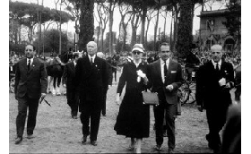 Piazza di Siena cento anni tra re e regine star del cinema e icone del jet set mondiale