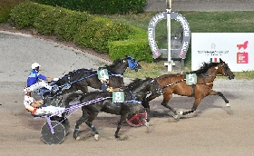 Ippica Ippodromo Snai Sesana: nel lunedì di trotto Indiana di Casei vince il Premio Scuderia Red Alef
