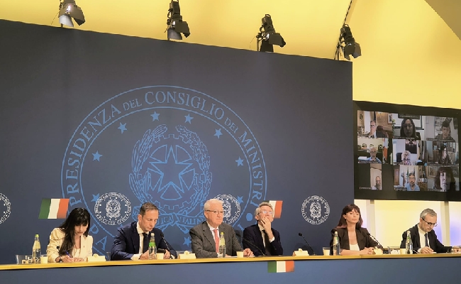 Relazione annuale Parlamento dipendenze 1 6 milioni studenti 15 19 anni gioco