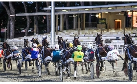 Ippica Ippodromo di Cesena: venerdì 26 giugno corse dalle 20:45 con TQQ nel nome del Circolo Aurora di Forlì