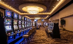 Report giochi in Lombardia dal 2015 slot machine quasi dimezzate. Sanità aumentano le persone in cura: sono 3065 il 7 del totale 