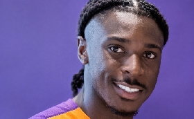 Calciomercato il Como fa sul serio per Kean. I bookie ci credono: a 2 15 l’acquisto del bomber viola
