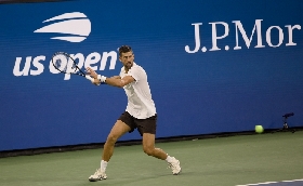 problemi fisici lacrime Djokovic Us Open bookie scommettono ritiro fine anno