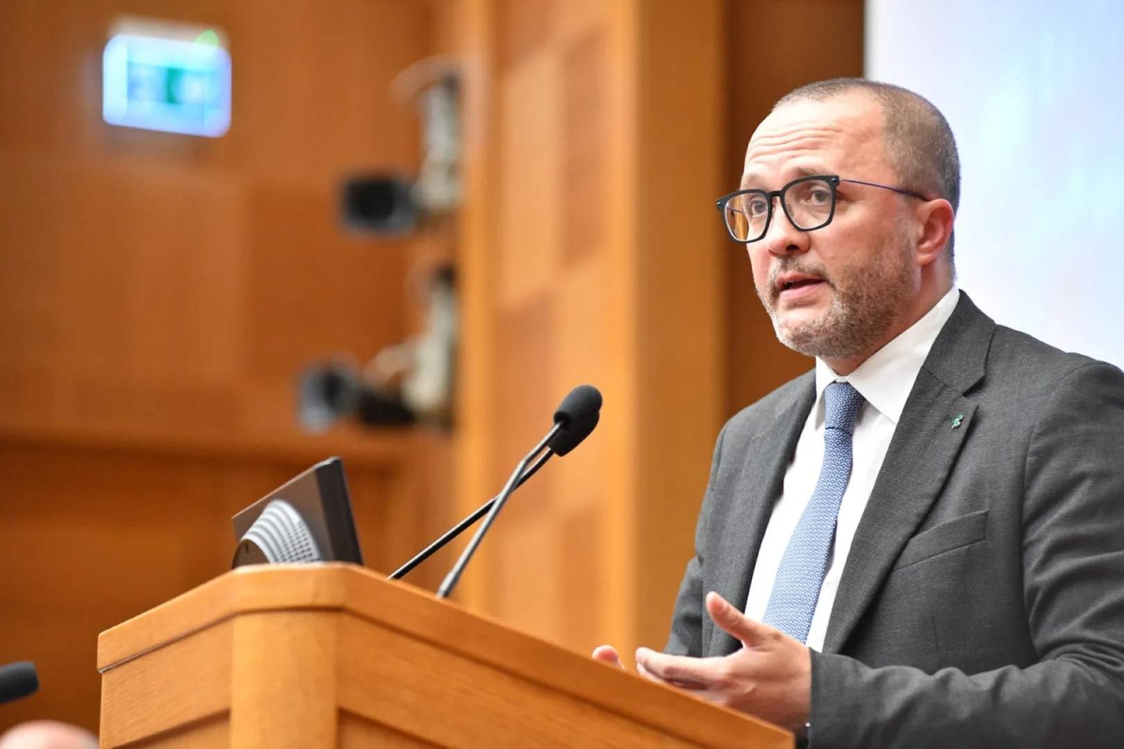 Gioco online, Capitanio (Comm. Agcom): “Più formazione e informazione per tutelare i giovani”