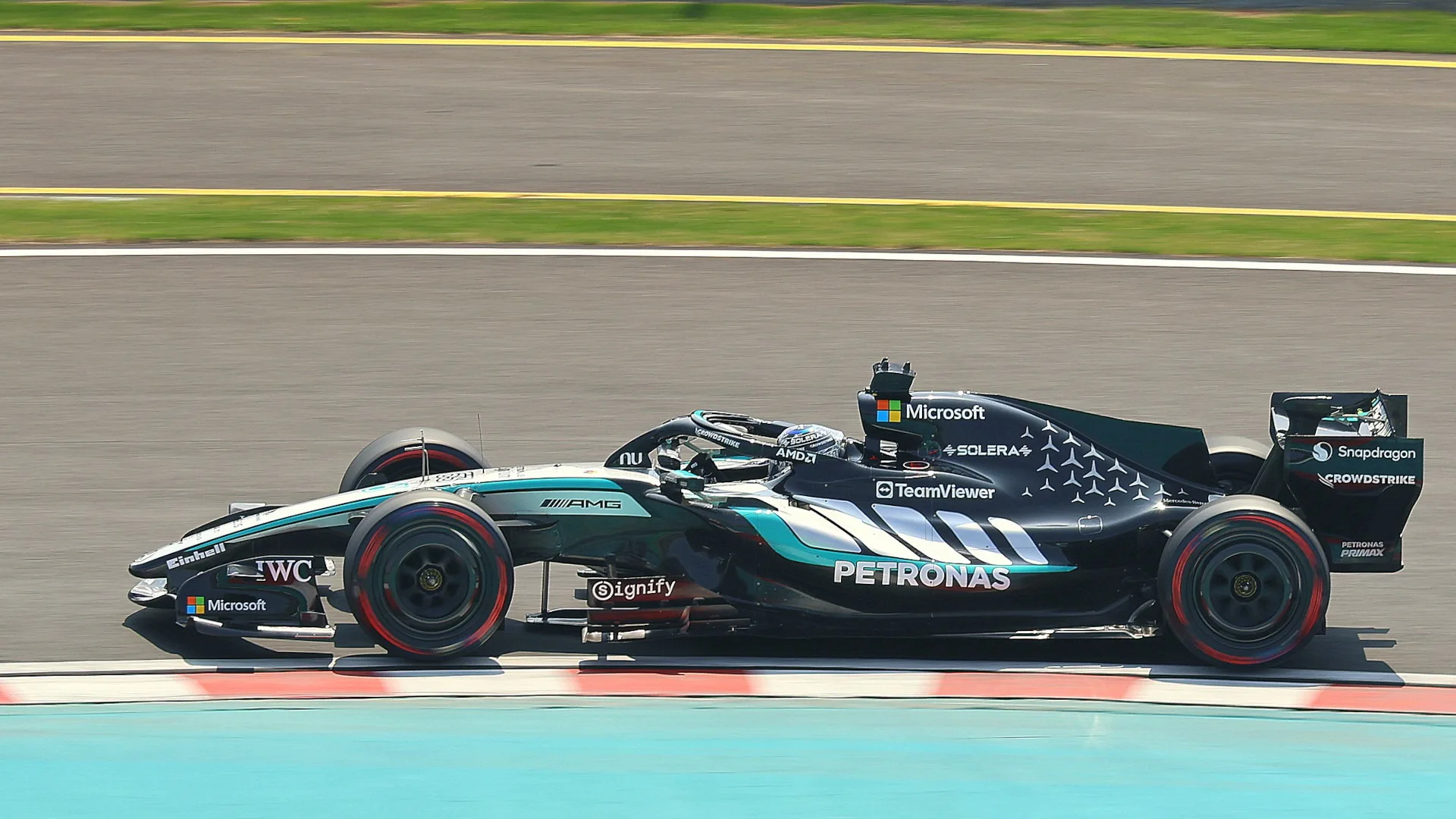 Formula 1, GP Bahrain: a Sepang è testa a testa in casa Mercedes tra Antonelli e Russell, su William Hill le Ferrari inseguono